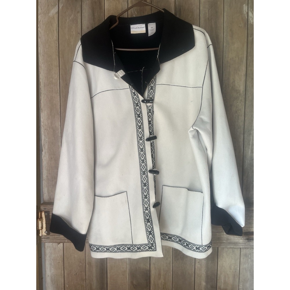 Alfred Dunner Black and White‎ Coat Size 18W